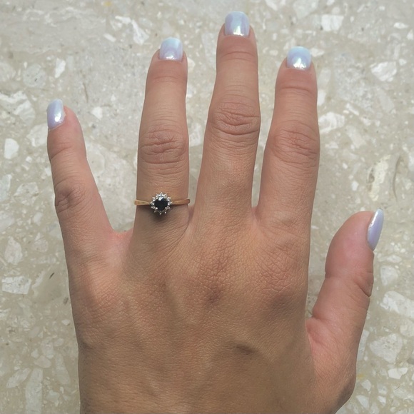 Sapphire Diamond Halo Vintage Yellow Gold Ring - Picture 3 of 11